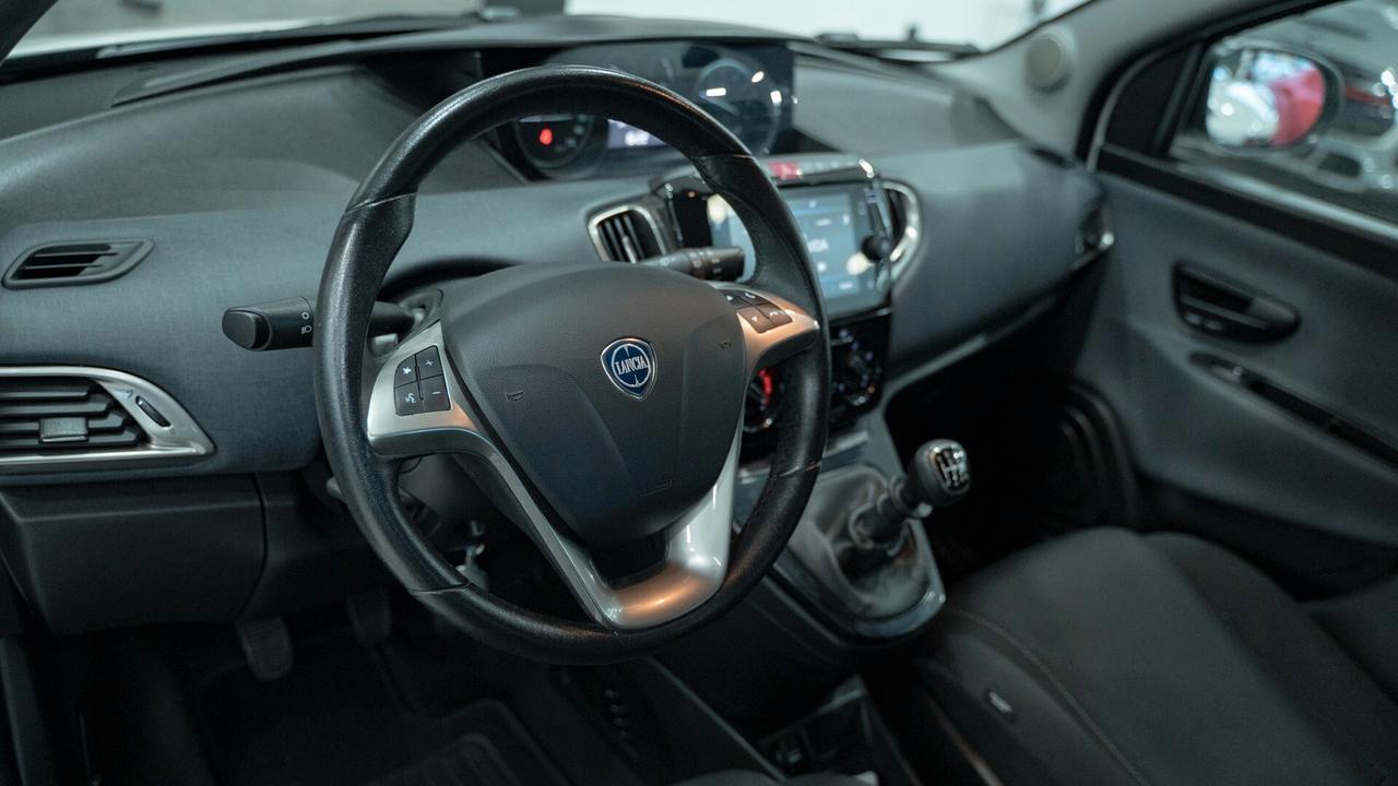 Lancia Ypsilon 1.0 FIREFLY 70 CV SES HYBRID GOLD CARPLAY LED FULL