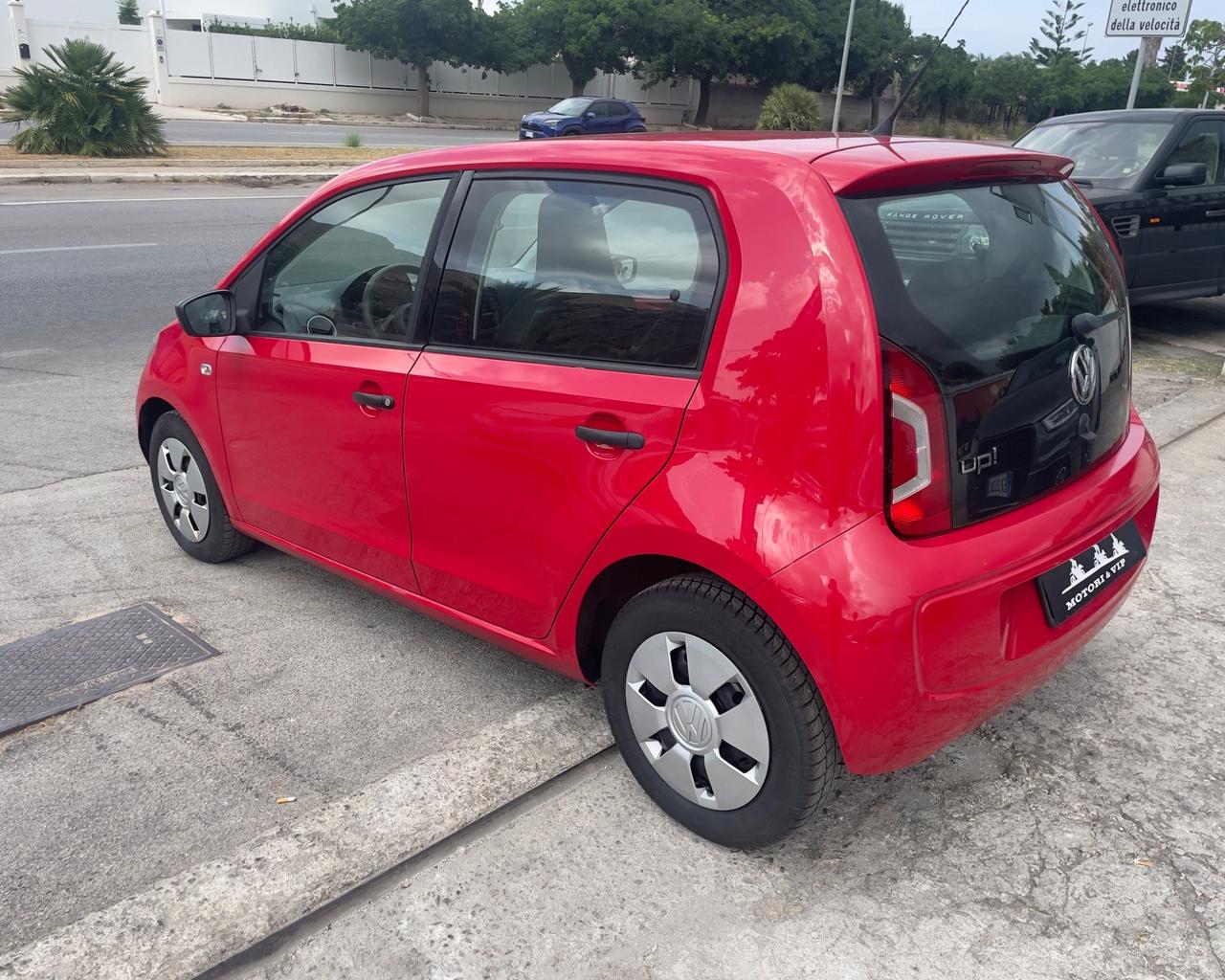 VOLKSWAGEN UP 1.0 5 2012