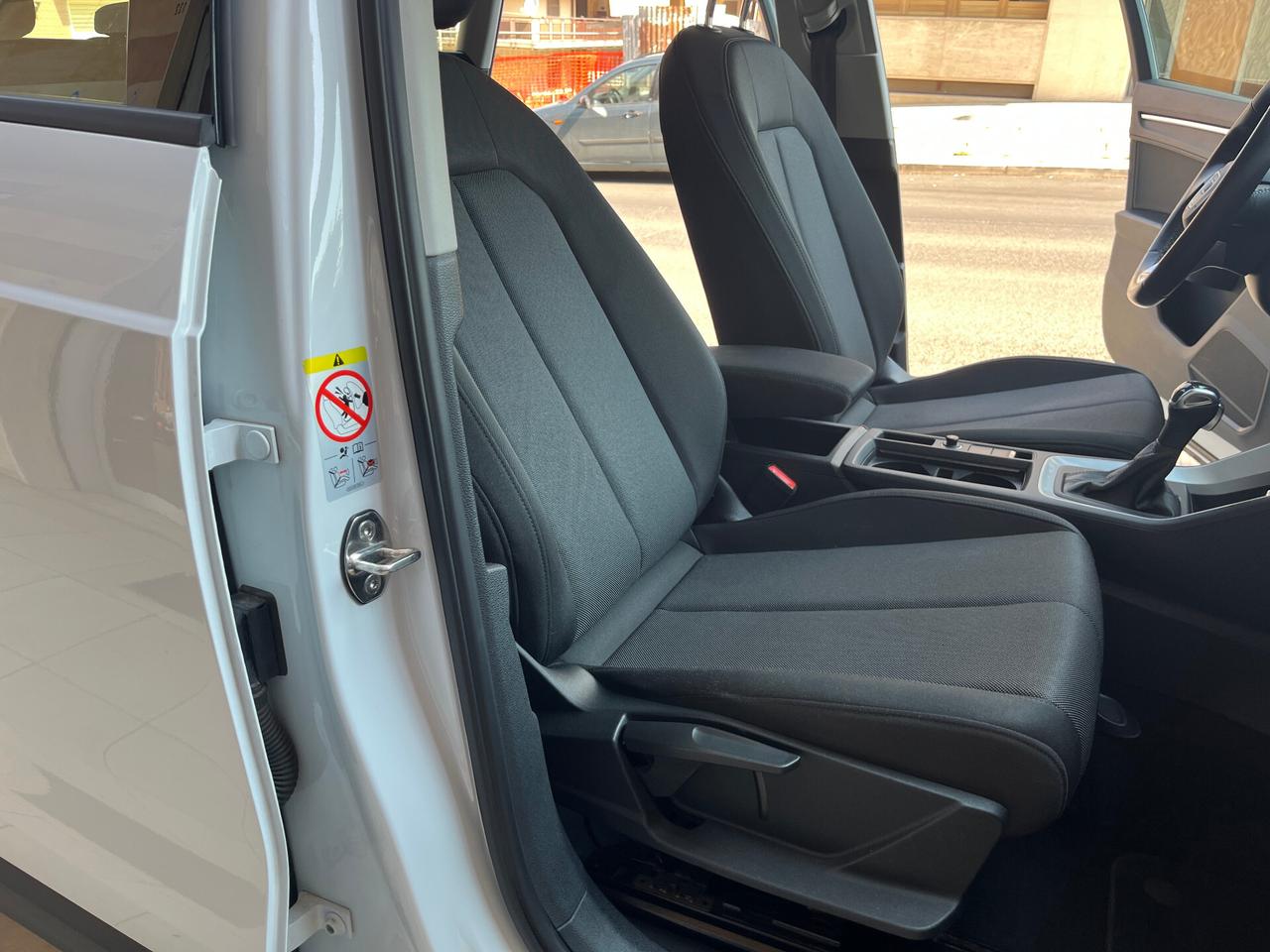 Audi Q3 40 TDI quattro S tronic Business