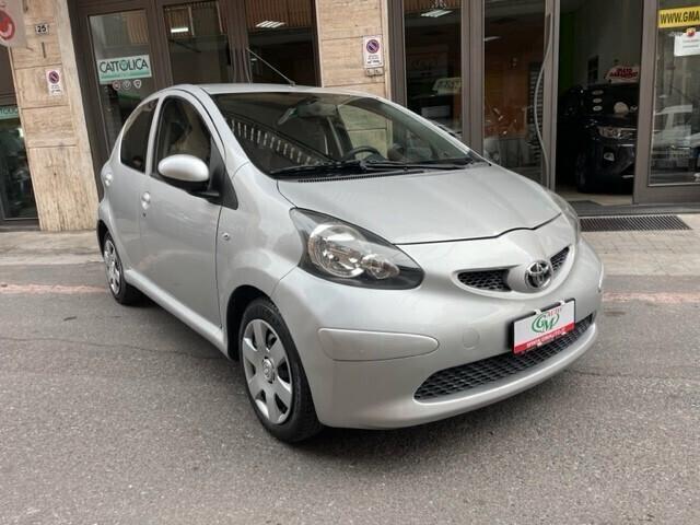 Toyota Aygo 1.0 12V 5 porte