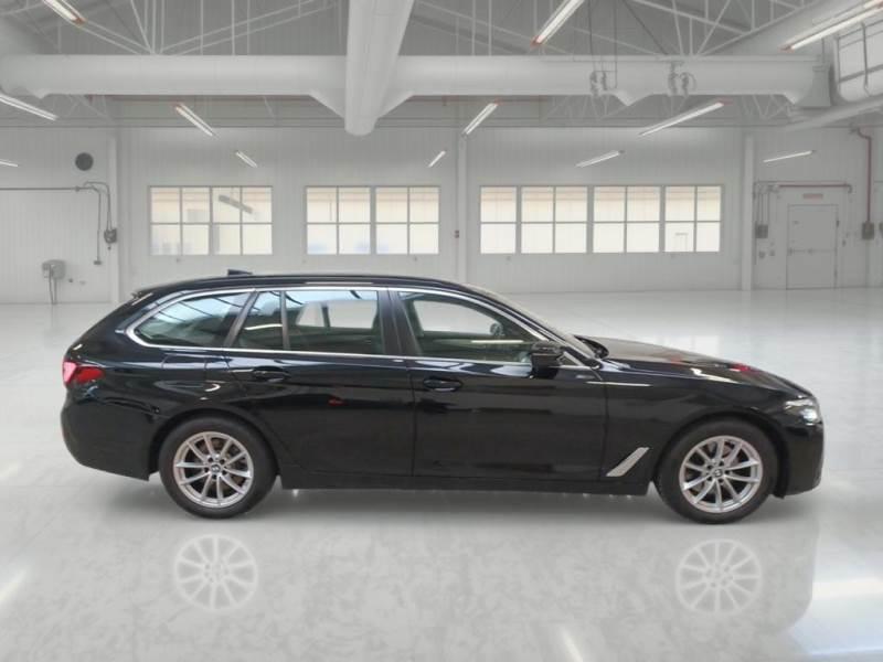 BMW 520 BUSINESS MH48V AUTO TOURING STATION WAGON