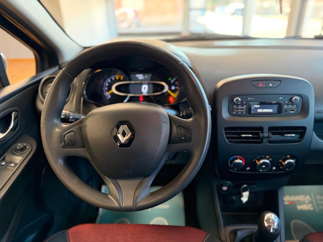 Renault Clio 1.2 75CV 5 porte Wave