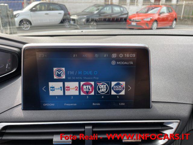 PEUGEOT 3008 BlueHDi 130 S&S EAT8 Business PROMO !!