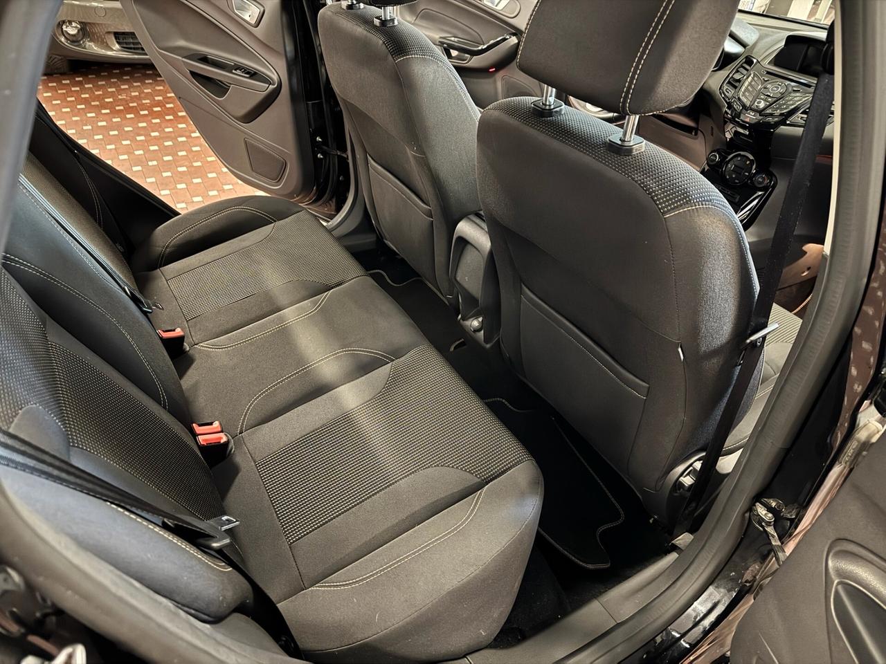 Ford Fiesta 1.2 60CV 5 porte Black & White Edition - UNICO PROPRIETARIO