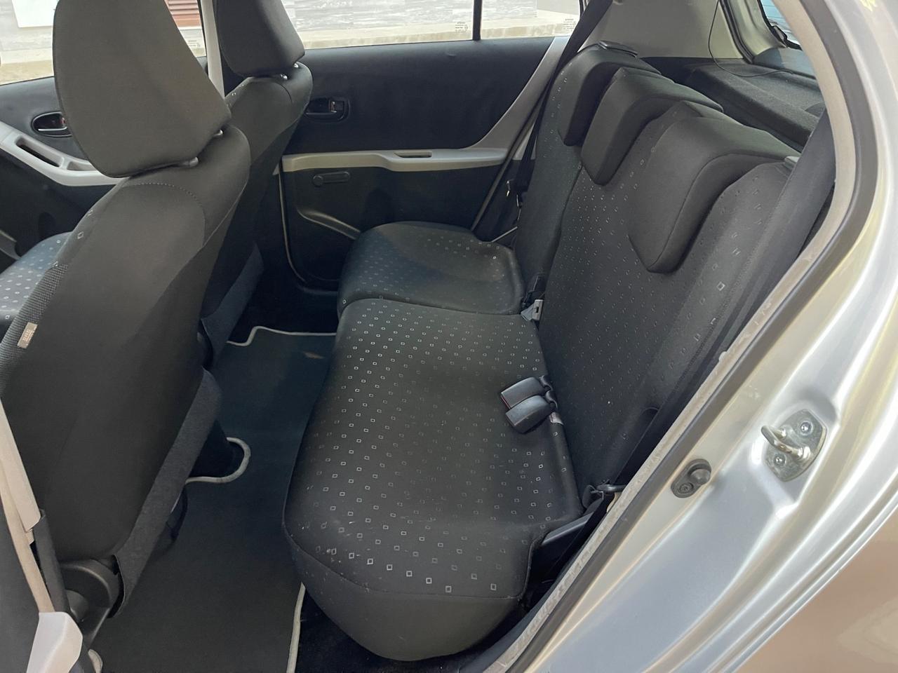 Toyota Yaris 1.0 5 porte Now
