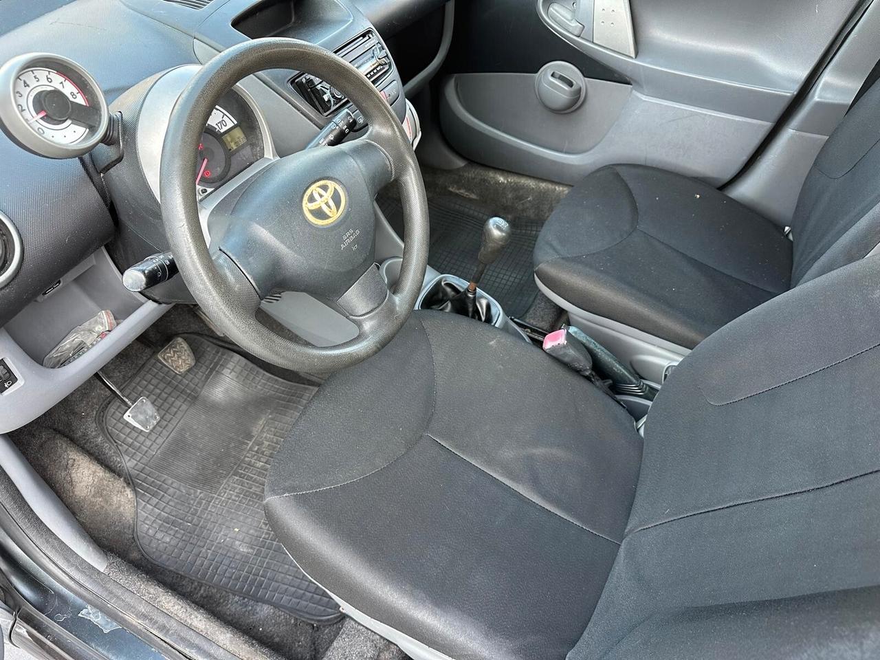 Toyota Aygo 1.0 12V VVT-i 5 porte Sol