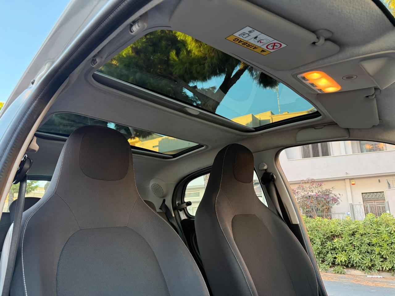 Smart ForFour 70 1.0 twinamic Passion TETTO LED