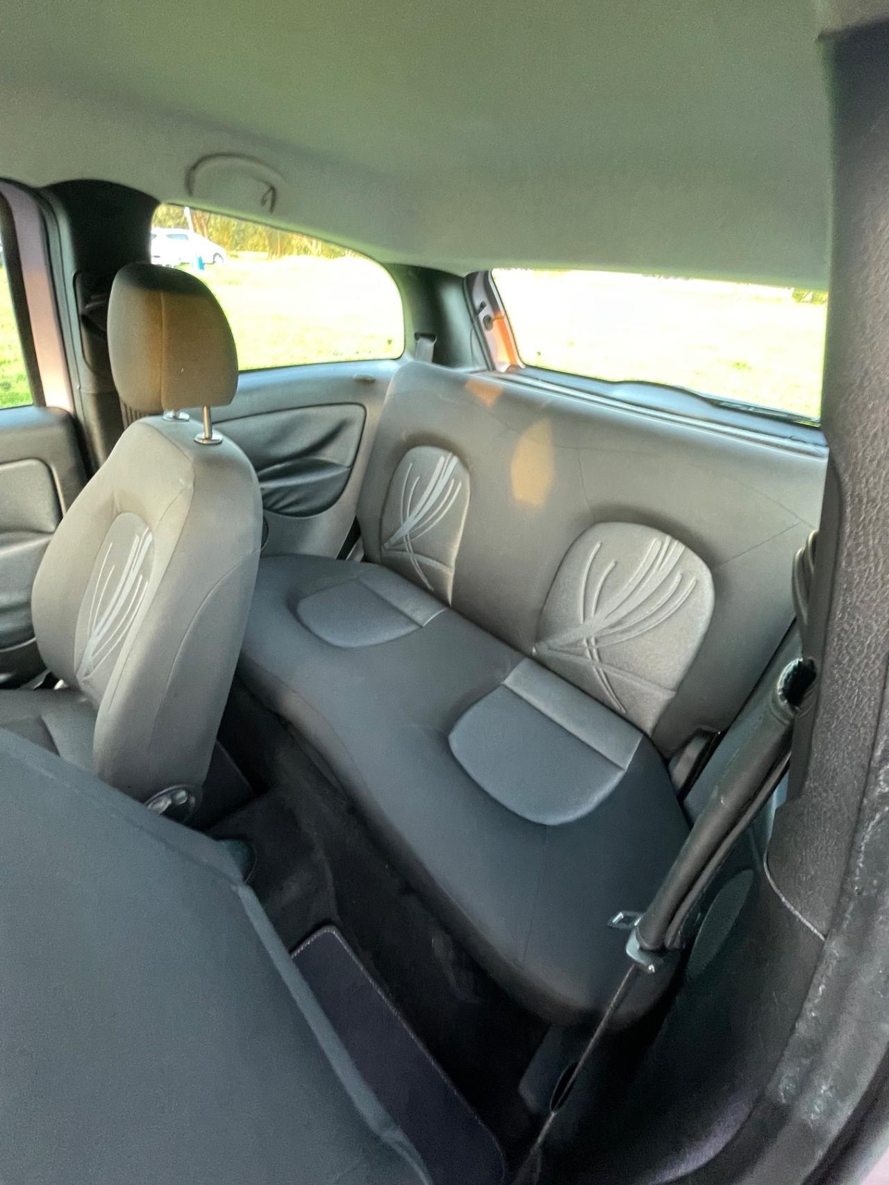 Lancia Ypsilon 1.2 69 CV Unyca