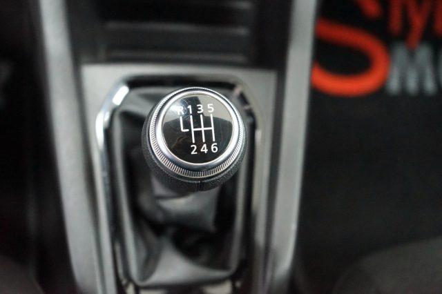 RENAULT Clio TCe 90 CV 5 porte Business