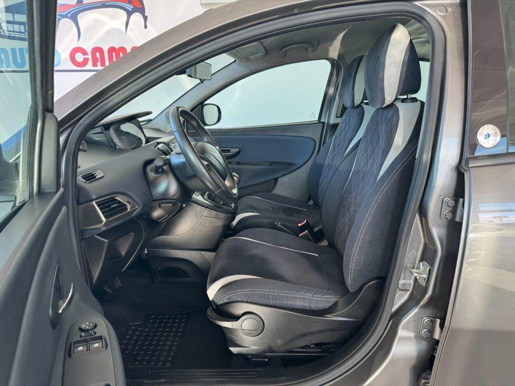 LANCIA Ypsilon 1.2 69 CV 5 porte GPL Ecochic Platinum