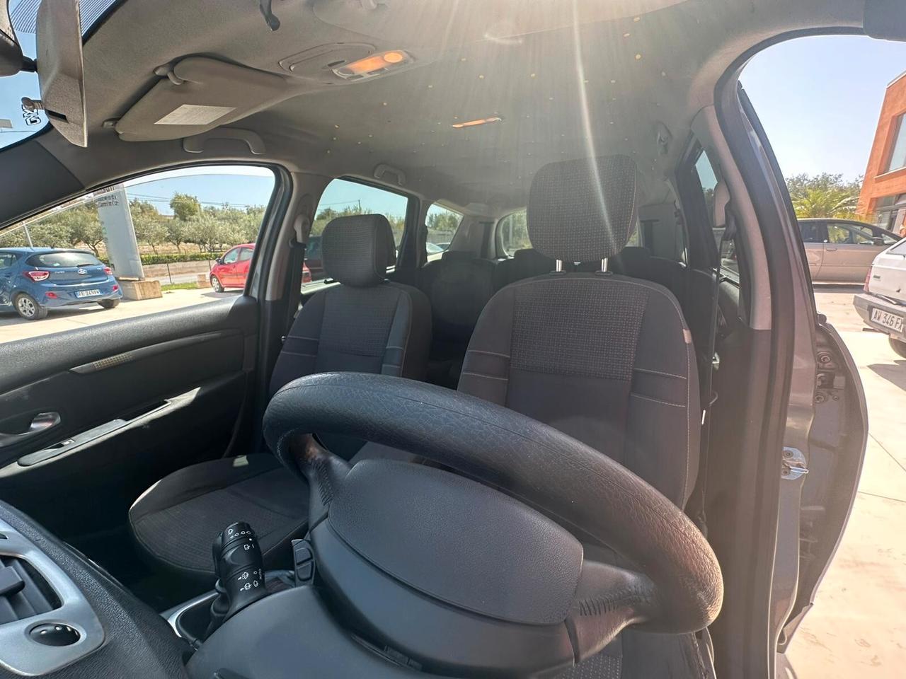 Renault Gran Scenic 1.5 dCi 110CV Dynamique 7P