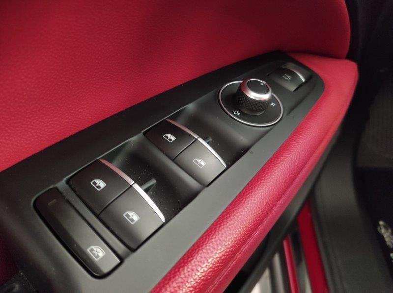 ALFA ROMEO Stelvio - Stelvio 2.2 Turbodiesel 180 CV AT8 Q4 Executive
