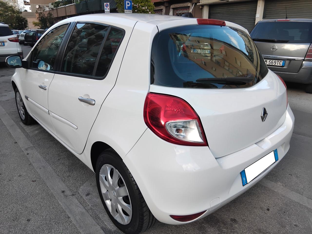 RENAULT CLIO 1.2 NAVI GPL CONFORT