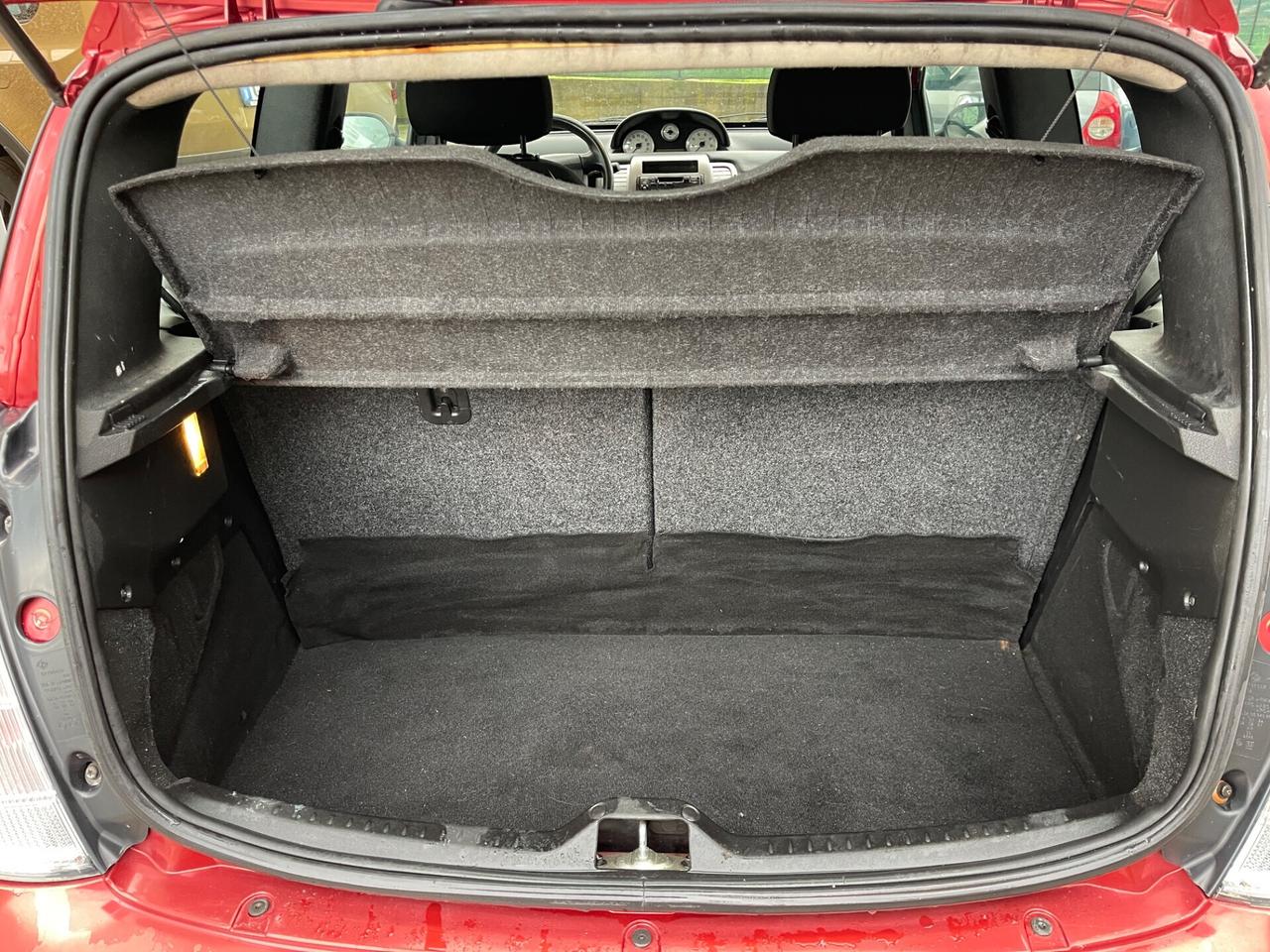Lancia Ypsilon 1.2 benzina euro4 neopatentati