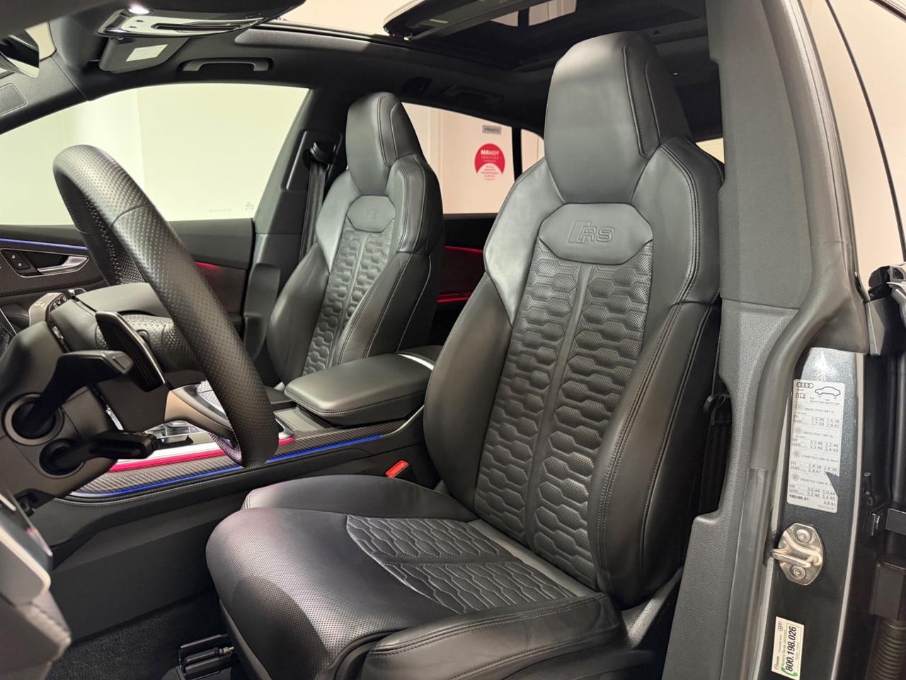 Audi Q8 RS TFSI V8 quattro tiptronic