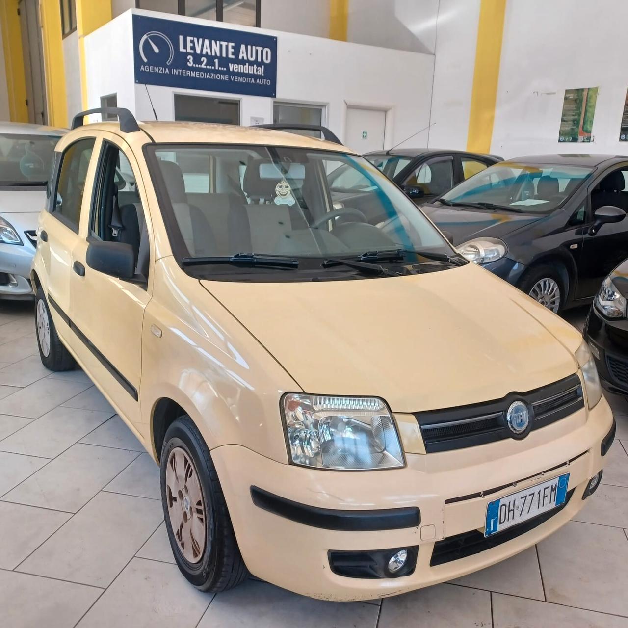 97.478 KM OCCASIONE FIAT PANDA 1.2 NEOPATENTATI