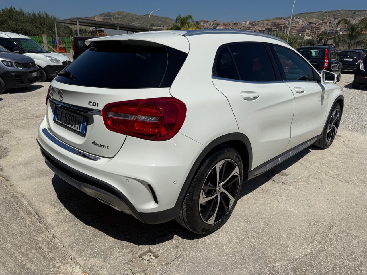 Mercedes-benz GLA 220 CDI Automatic 4Matic Premium