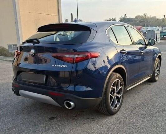 Alfa Romeo Stelvio 2.2 Turbodiesel 210 CV AT8 Q4 Super