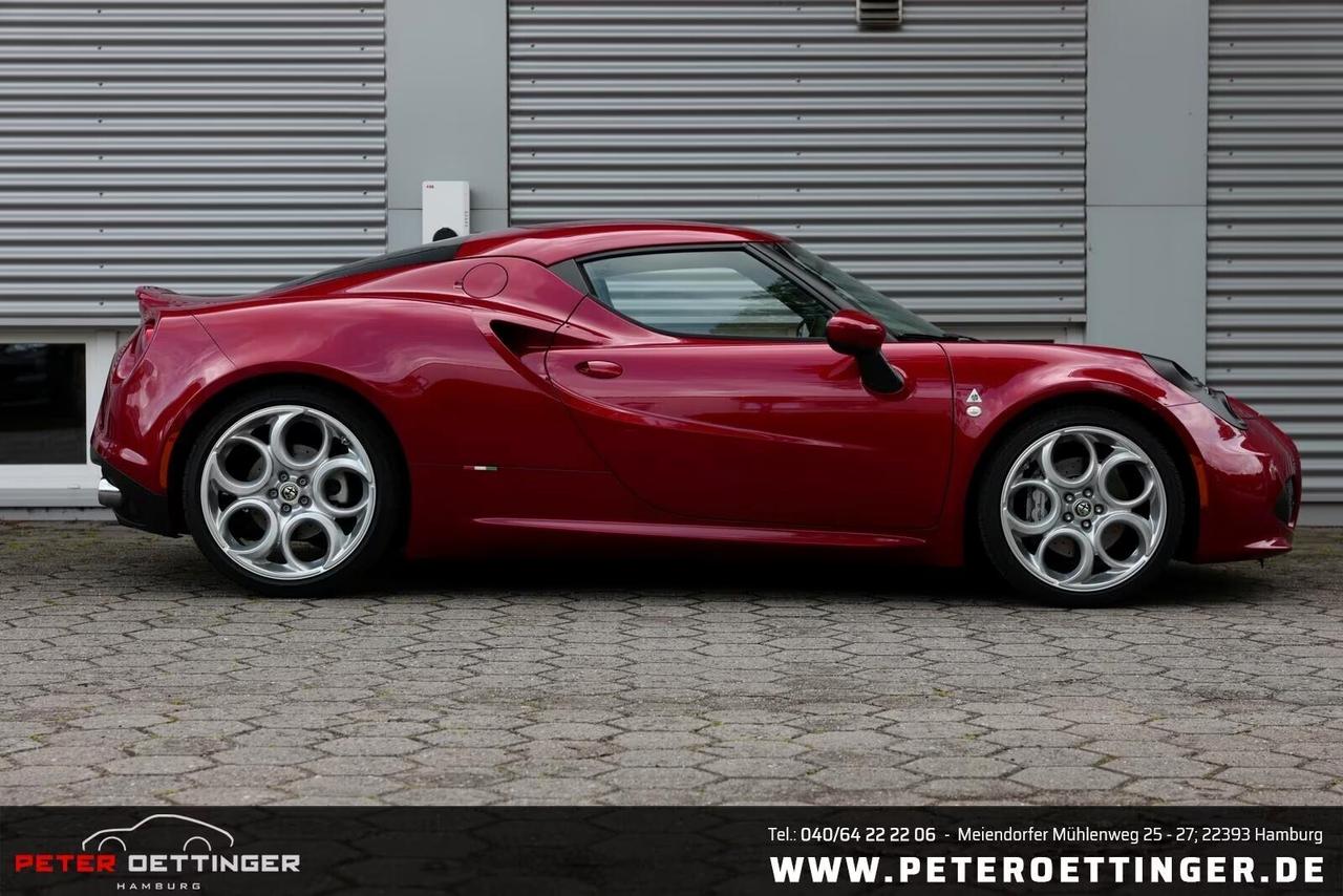 Alfa Romeo 4C 1750 TBi CARBON/FULL OPTIONAL