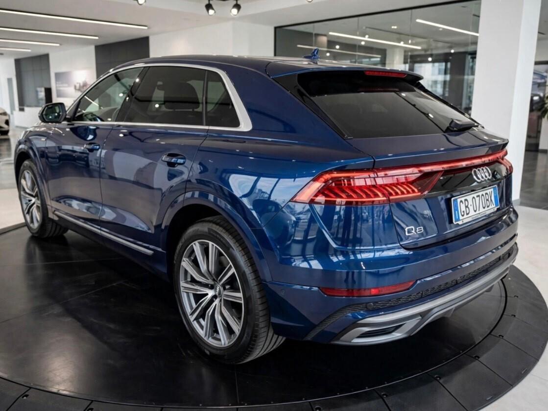 Audi Q8 50 TDI 231CV quattro S line