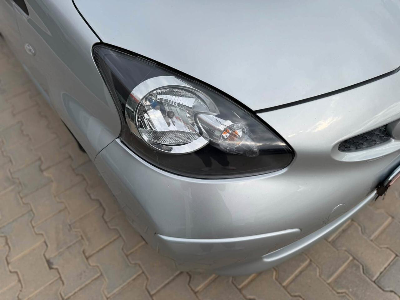 Toyota Aygo 1.0 3 porte Sol OK NEOPATENTATI