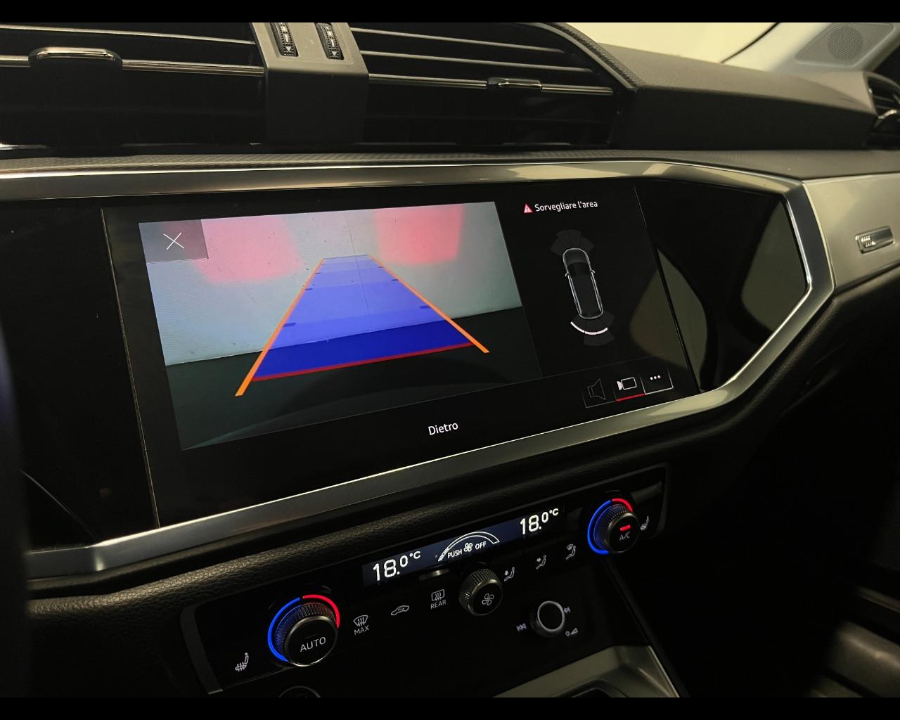 AUDI Q3 35 S-TRONIC BUSINESS ADVANCED