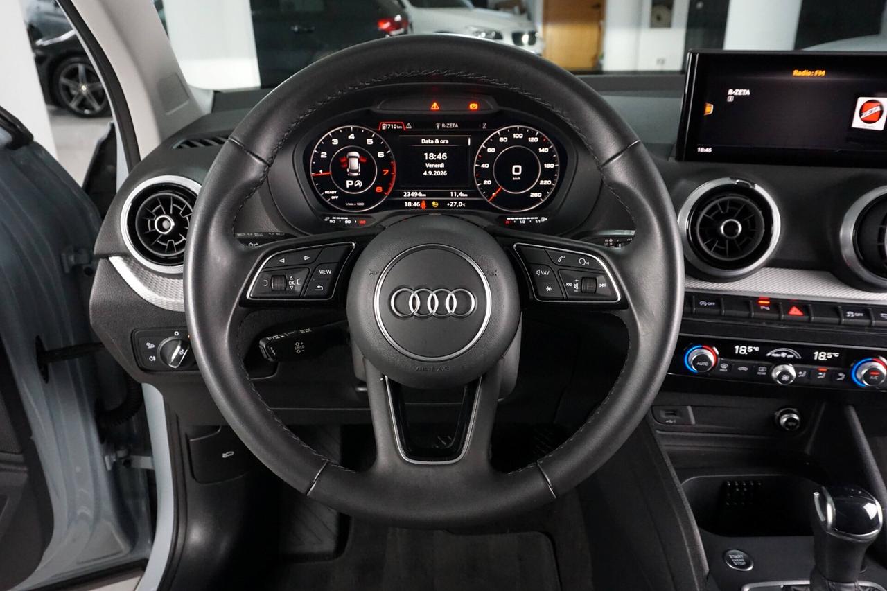 Audi Q2 35 TFSI S tronic S line Identity Black