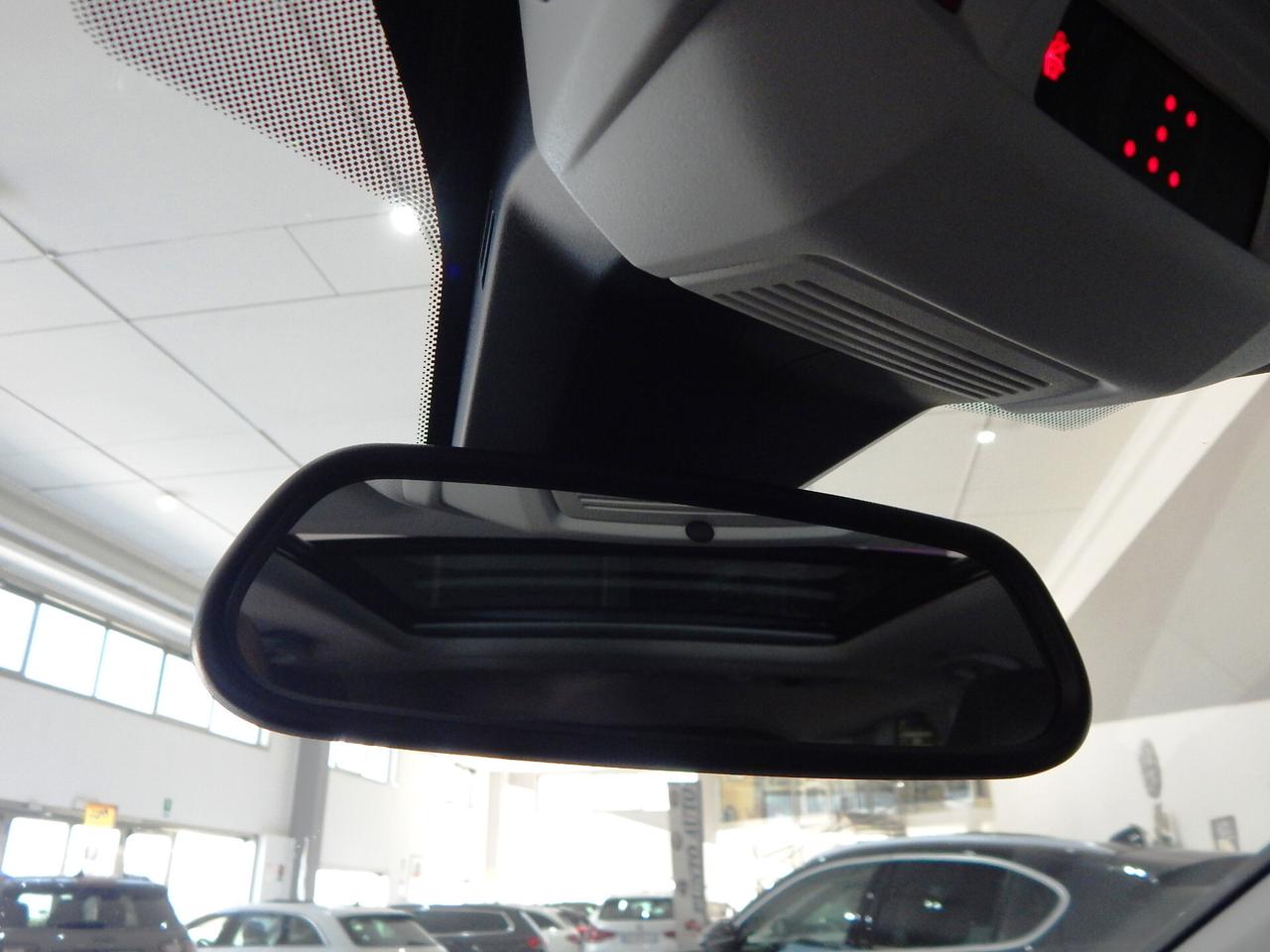 Peugeot 5008 1.5 bluehdi Allure EAT8 7P. TETTO-NAVI-PELLE-PARK