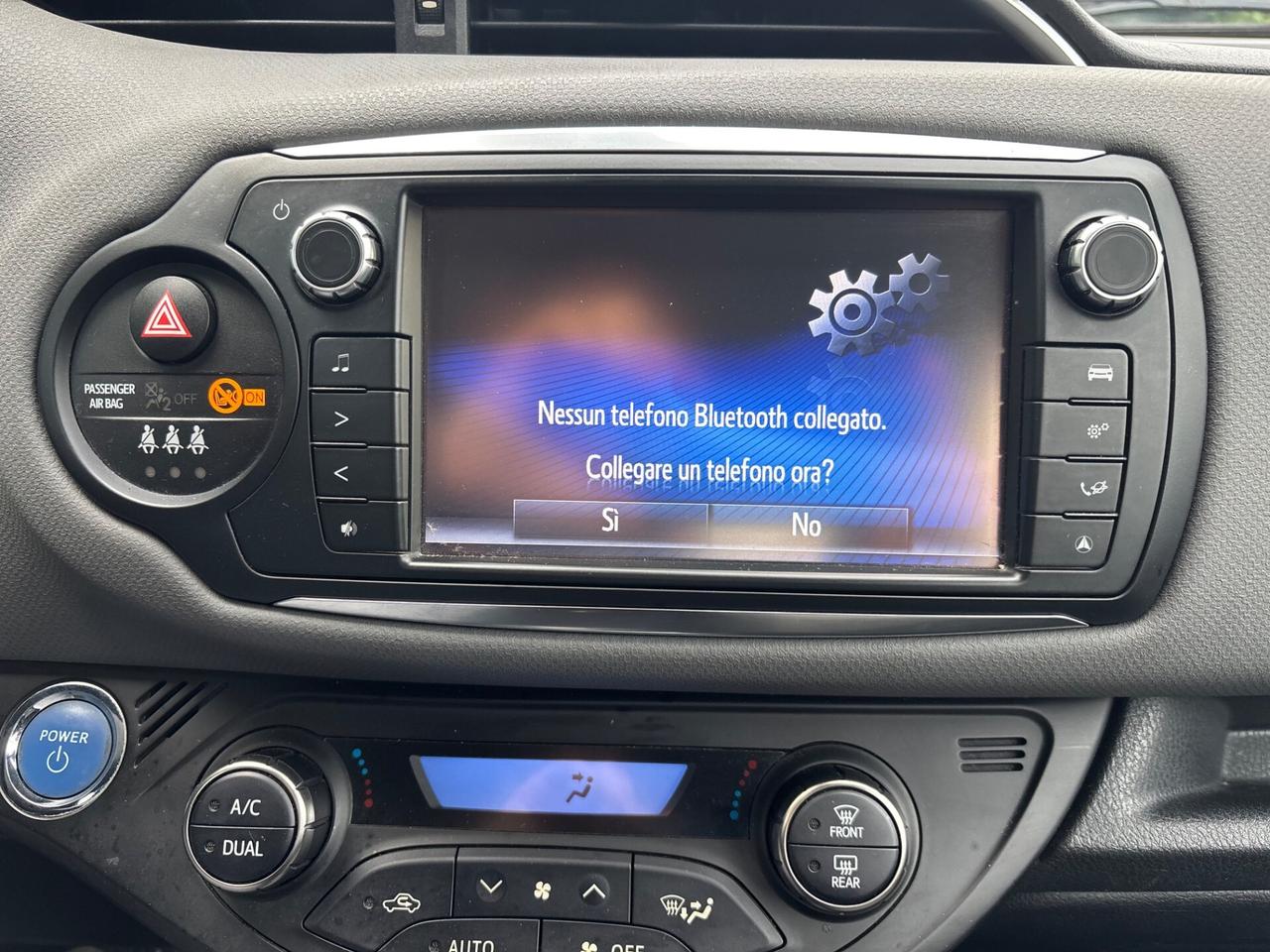 Toyota Yaris 1.5 Hybrid 5 porte Style OK NEOPATENTATI