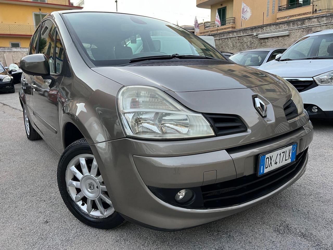 Renault Modus Grand 1.2 16V Dynamique