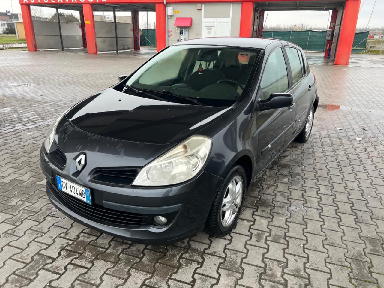 RENAULT CLIO 1.2 GPL VALIDO MODELLO LE IENE NEOPATENTATI