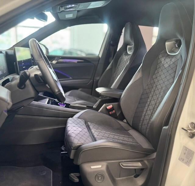 Volkswagen Tiguan 2.0 TDI 150 CV DSG R-Line