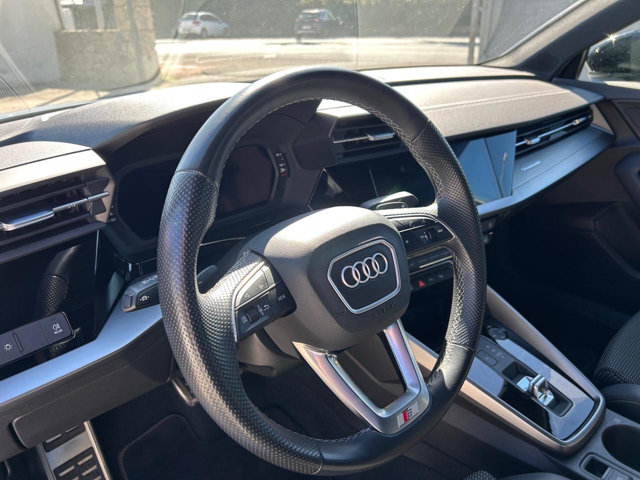 Audi A3 SPB 40 TDI quattro S tronic Business Advanced