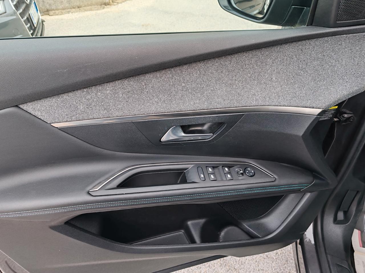Peugeot 3008 BlueHDi 130 S&S Allure Pack