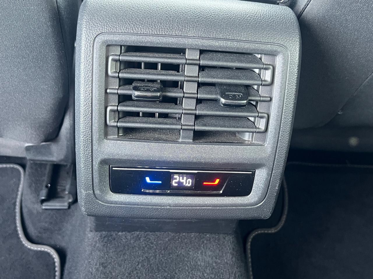 Volkswagen Golf VIII GTD 200cv dsg iQ Light FULL