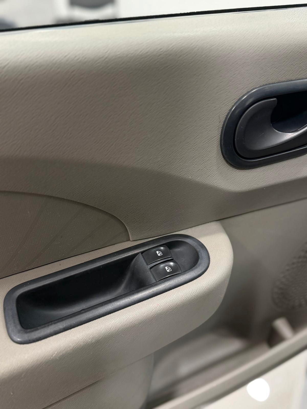 Renault Twingo 1.2cc 2011