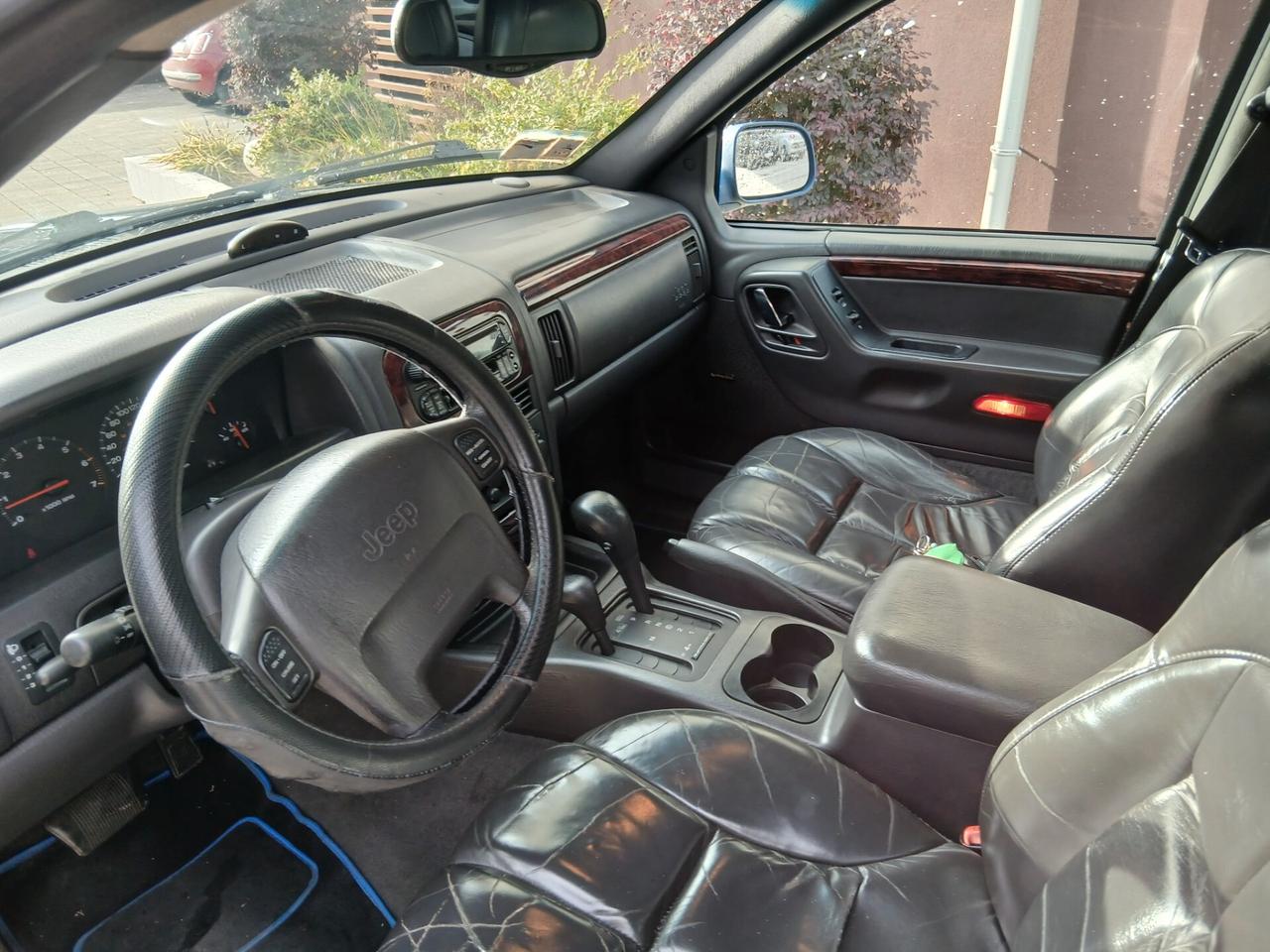 Jeep Grand Cherokee 4.7 V8 cat Limited + gancio GPL