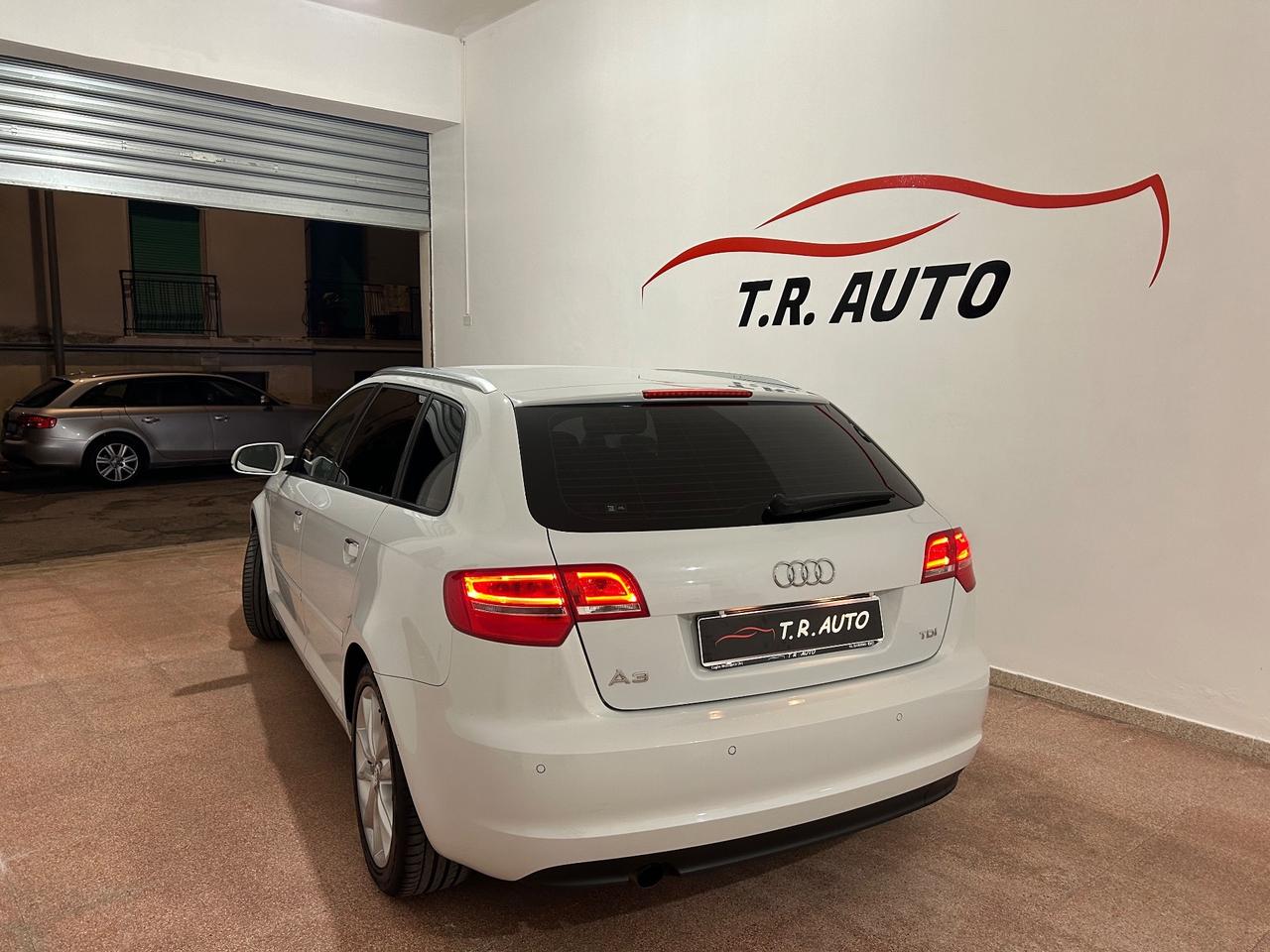 Audi A3 SPB 1.6 TDI 105 CV CR Ambition