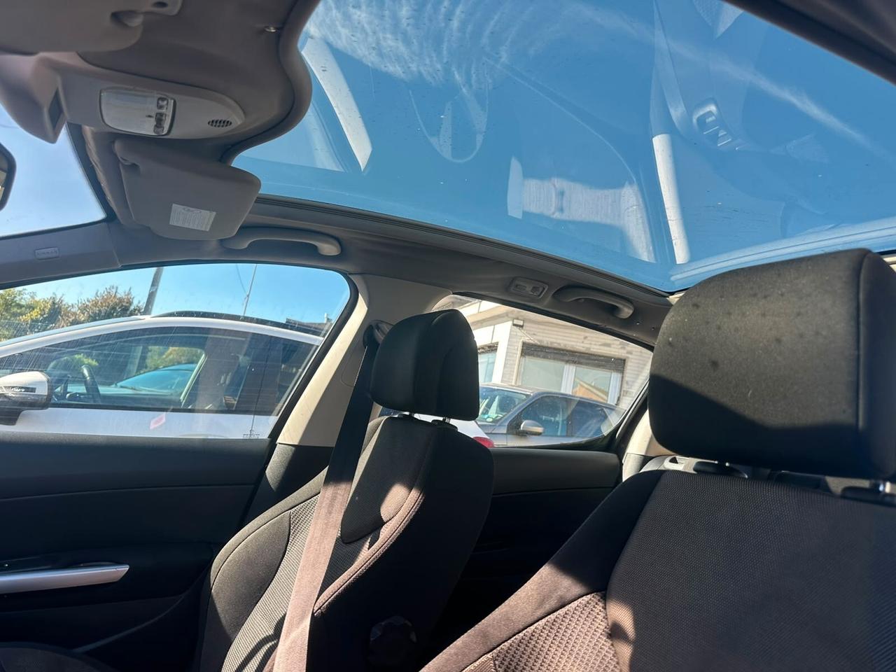 Peugeot 308 2.0 HDi 5p. - molti lavori eseguiti in fattura - 2200 euro