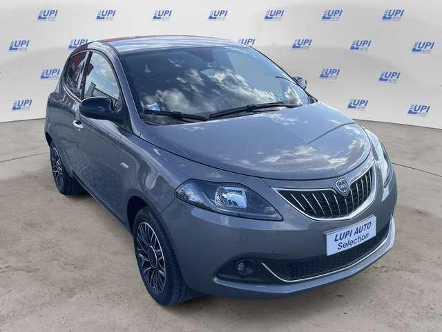 Lancia Ypsilon 1.0 firefly hybrid Platino s&s 70cv