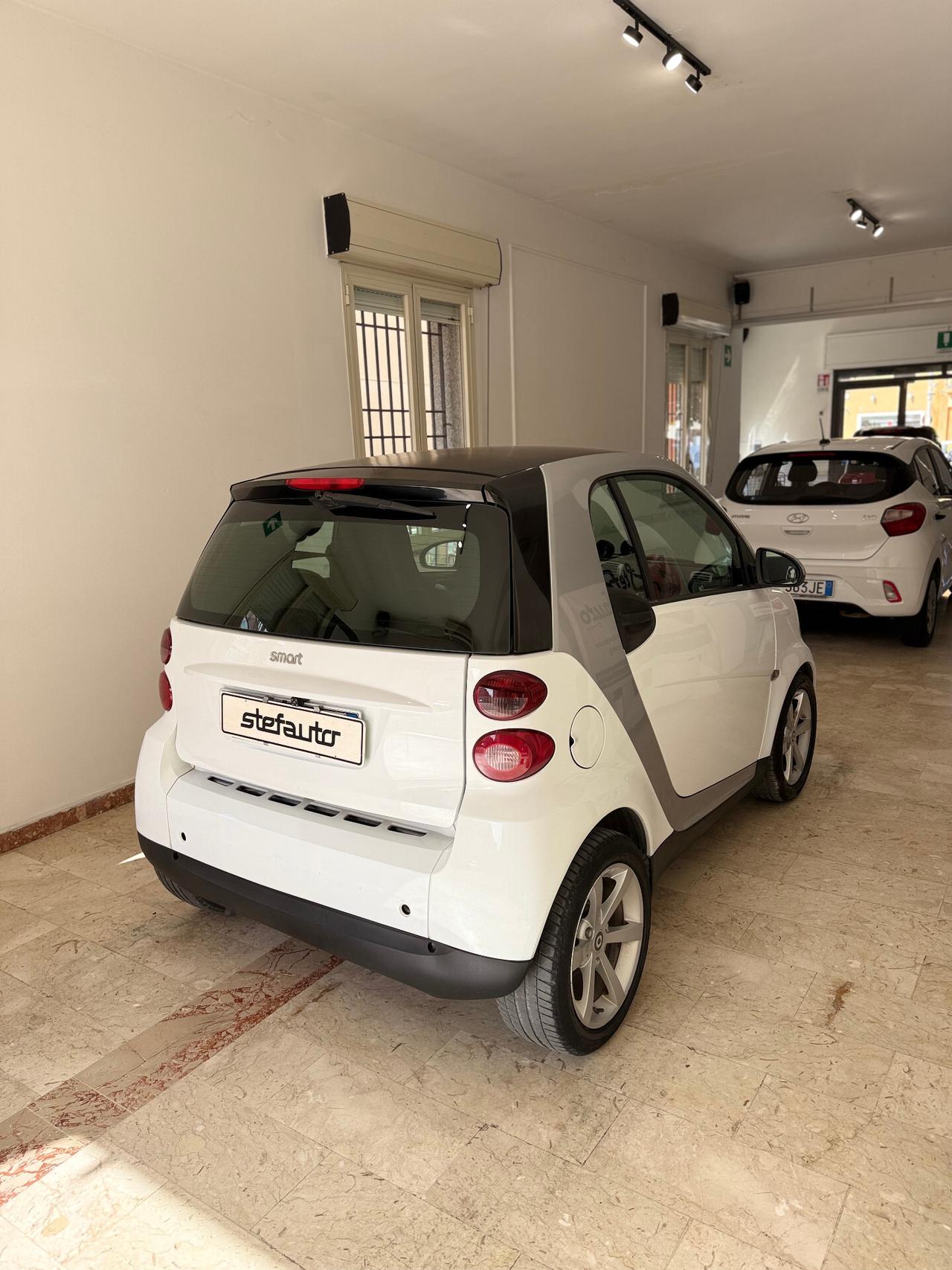 Smart ForTwo 1000 62 kW coupé passion