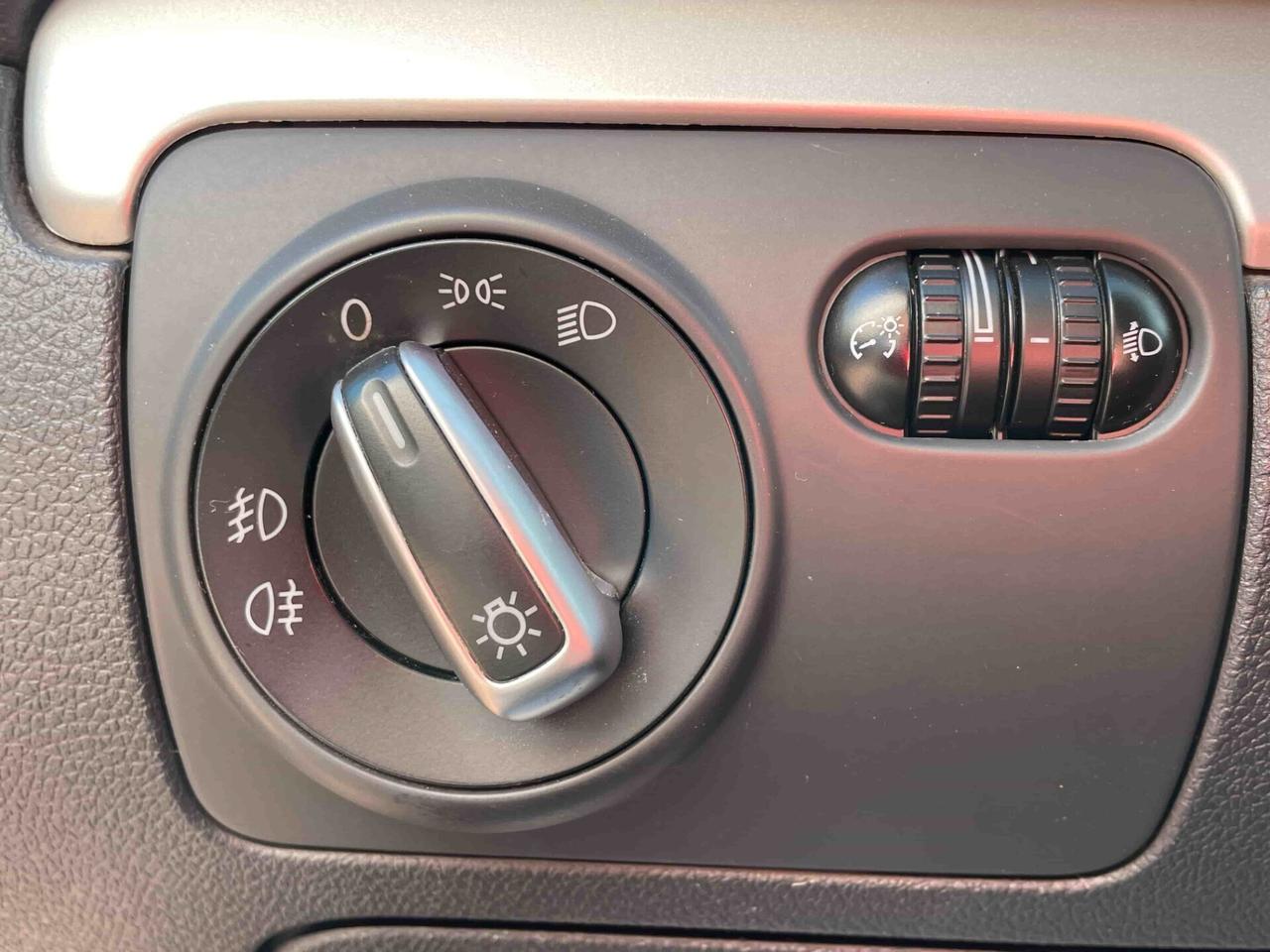 Volkswagen Golf 1.6 TDI DPF 5p. Highline NEOPATENTATI