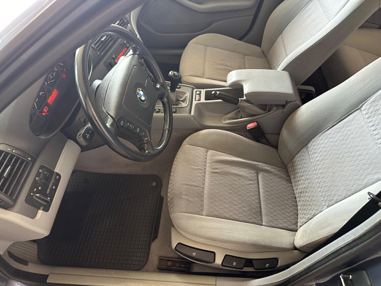 Bmw 318i cat 4 porte UNICO PRORIETARIO