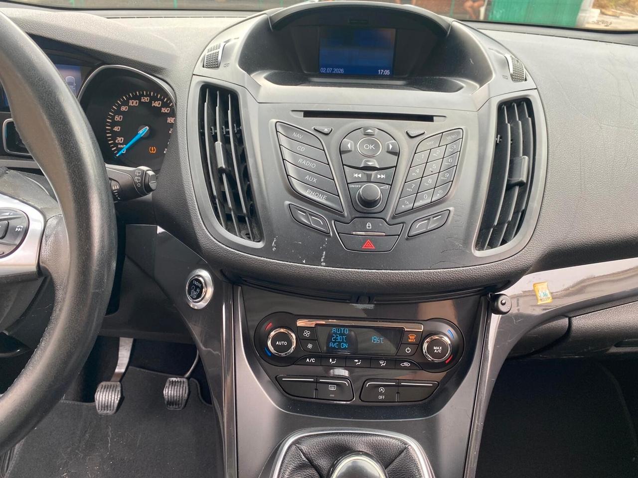 Ford Kuga 2.0 TDCI 120 CV full opt nuova 2015