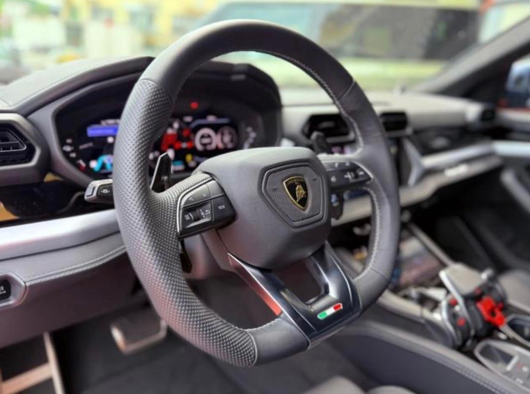 LAMBORGHINI Urus 4.0 SE PLUG-IN 800 CV