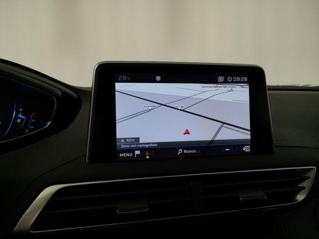 PEUGEOT 3008 BlueHDi 130 S&S Business