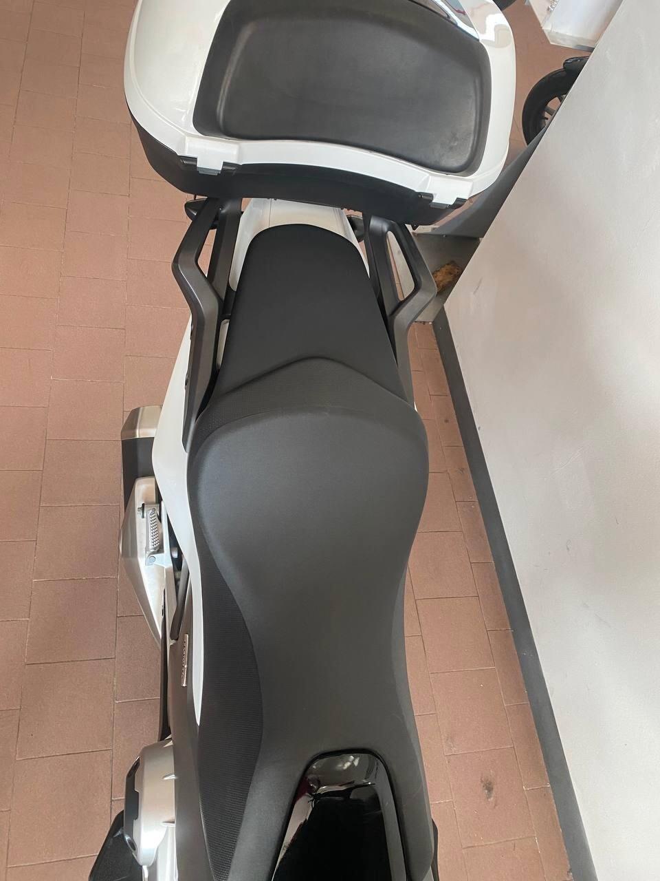 Honda Integra 750 s