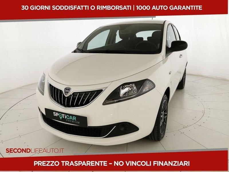 Lancia Ypsilon 1.0 firefly hybrid Platino s&s 70cv