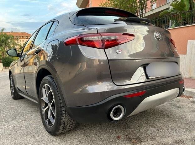 Alfa Romeo Stelvio 2.2 Turbodiesel 180 CV Executiv