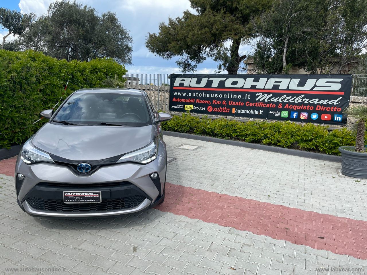 TOYOTA C-HR 1.8 Hybrid E-CVT Active